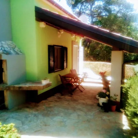 House With A Parking Space - 18784 Holiday home